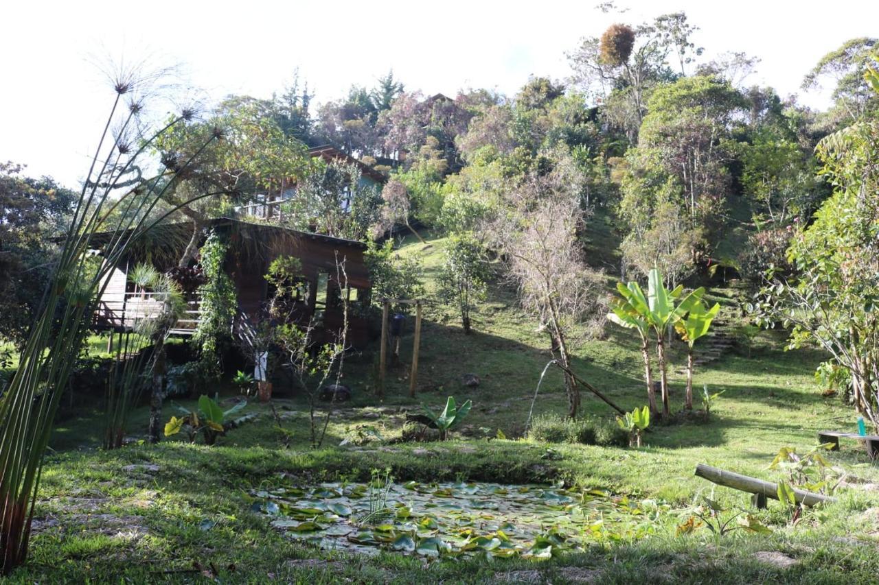 La Casa De Loto Retreat Guatape Ngoại thất bức ảnh