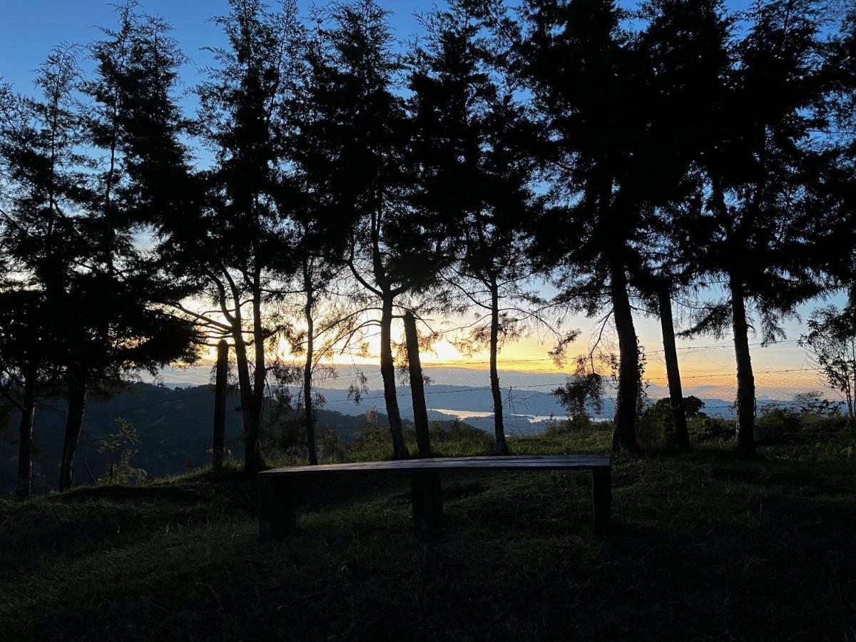 La Casa De Loto Retreat Guatape Ngoại thất bức ảnh