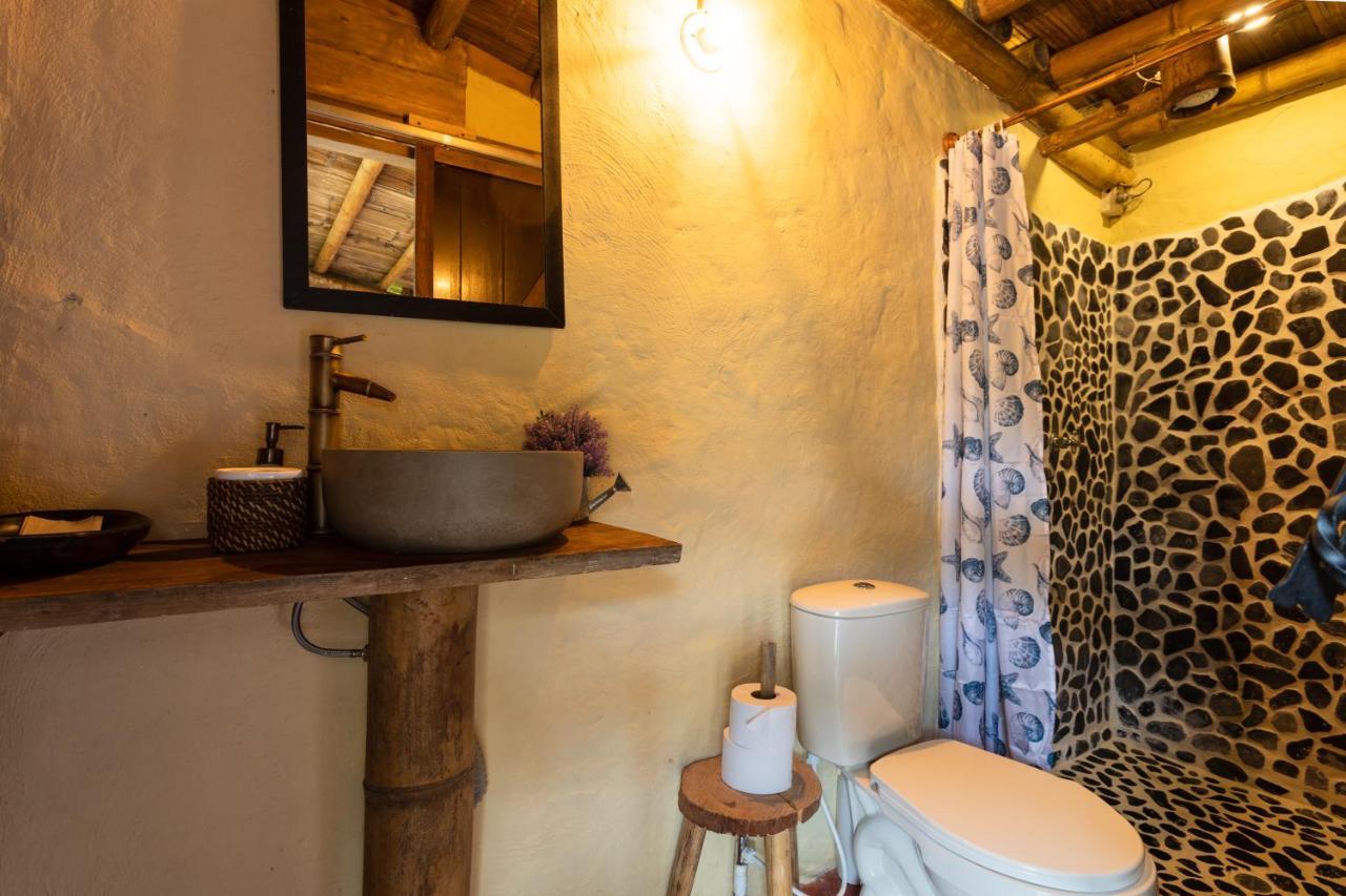 La Casa De Loto Retreat Guatape Ngoại thất bức ảnh