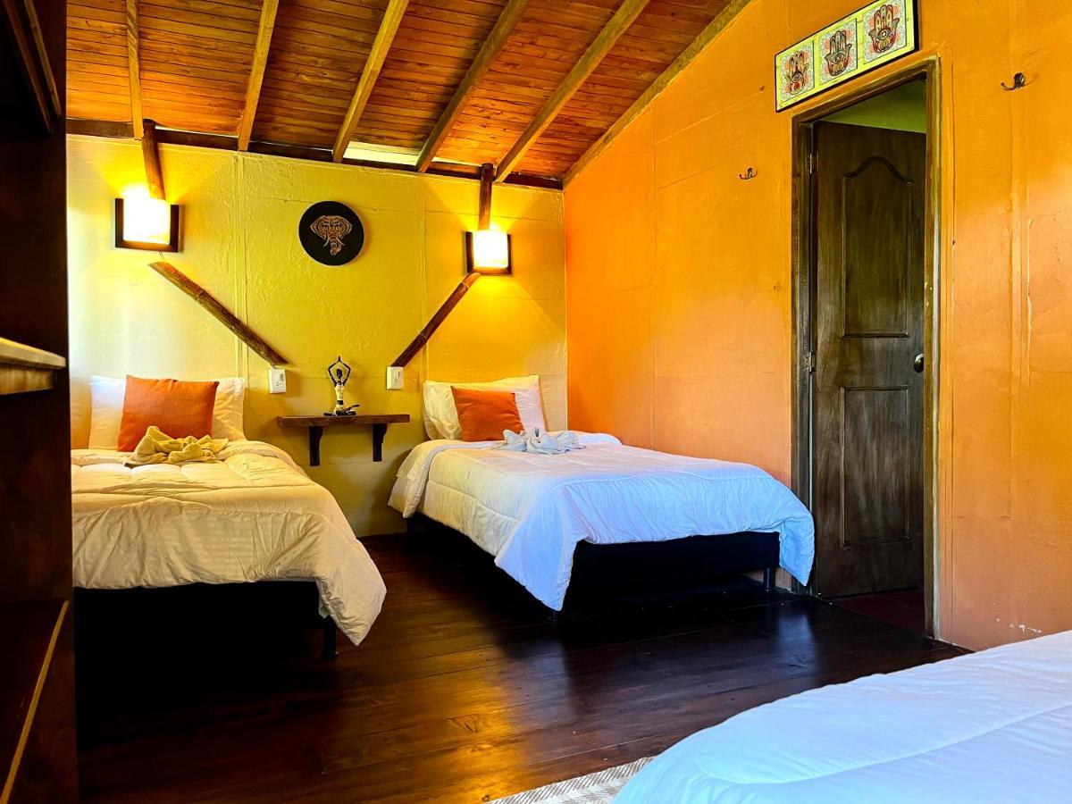 La Casa De Loto Retreat Guatape Ngoại thất bức ảnh